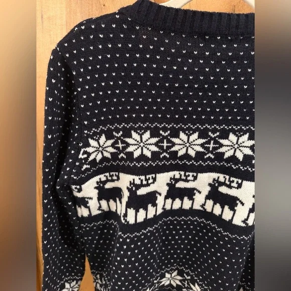 POL Anthropologie Navy and White Reindeer Christmas Sweater - Picture 6 of 6